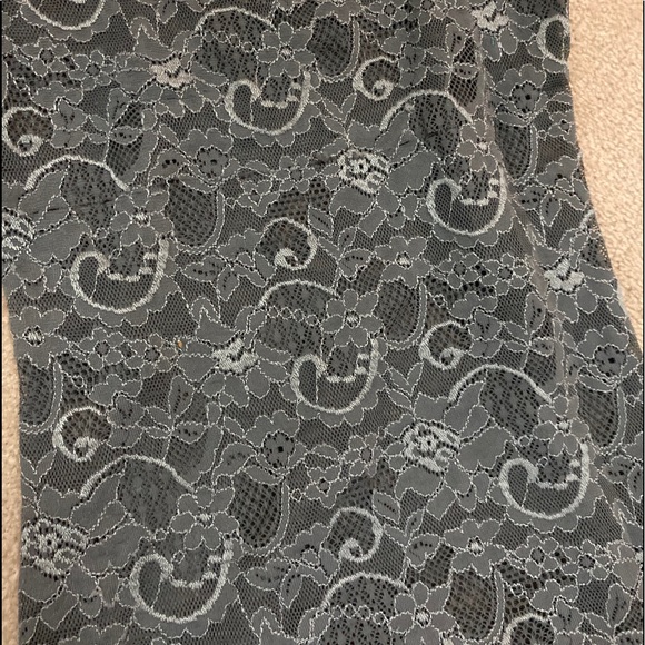 Lace tank top - Picture 2 of 3